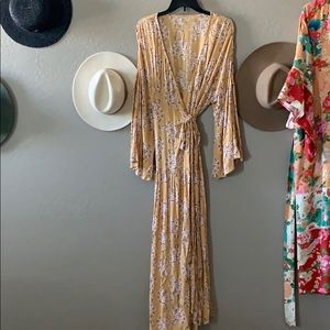 Billabong floral kimono style wrap dress